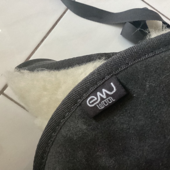 EMU Ribbon Wrap Gray Suede Wool lined tall boots Size: W7 - Picture 9 of 10